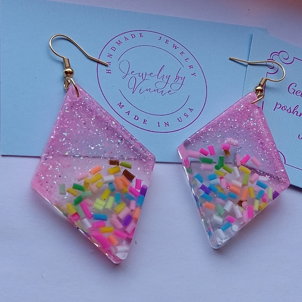 Hand Crafted Resin Earrings Cupcakes & Sprinkles Collection - Picture 6 of 7